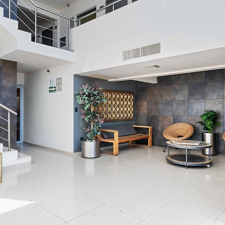 Homesuites Zaragoza Culiacán エクステリア 写真