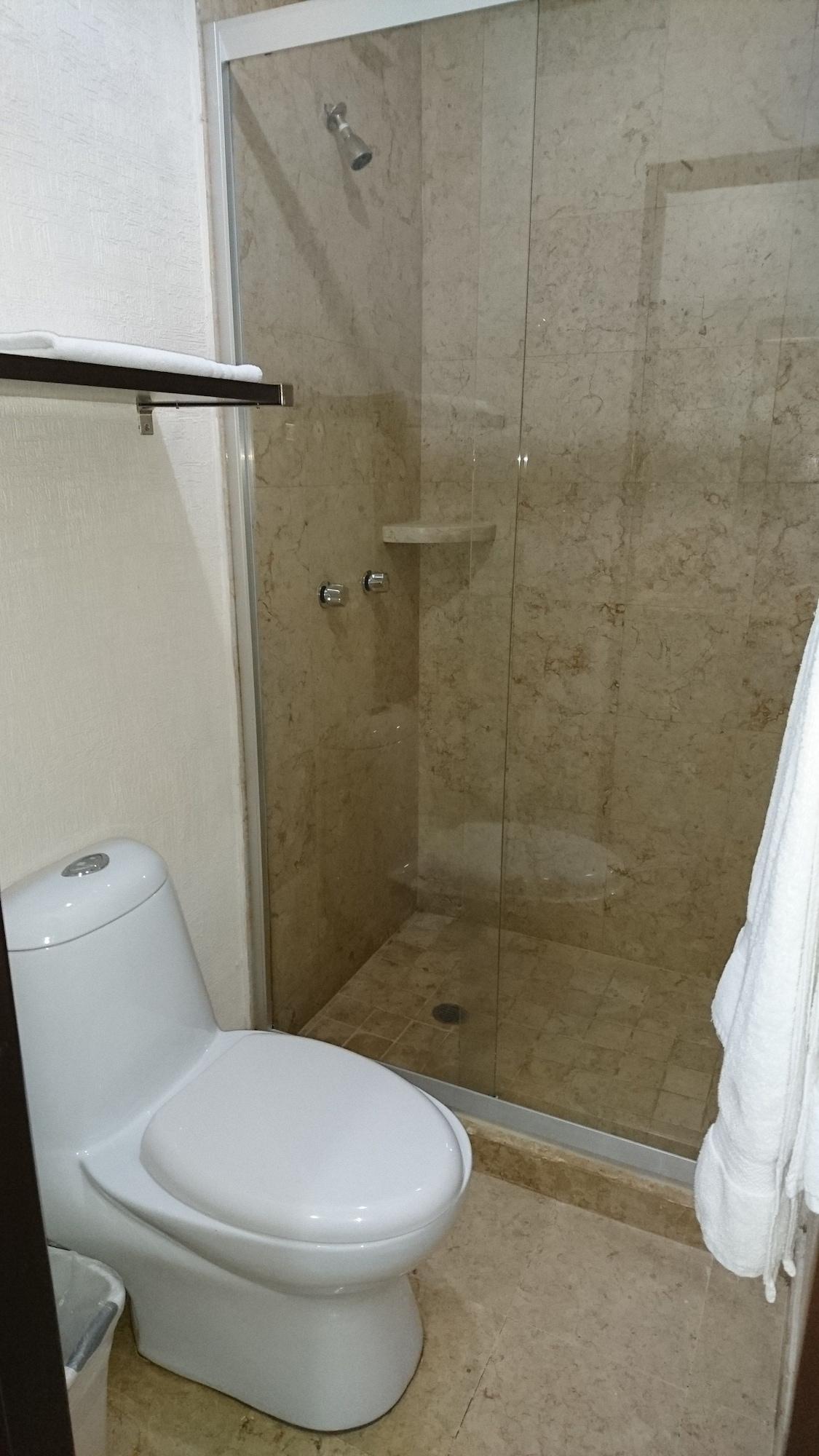 Homesuites Zaragoza Culiacán エクステリア 写真