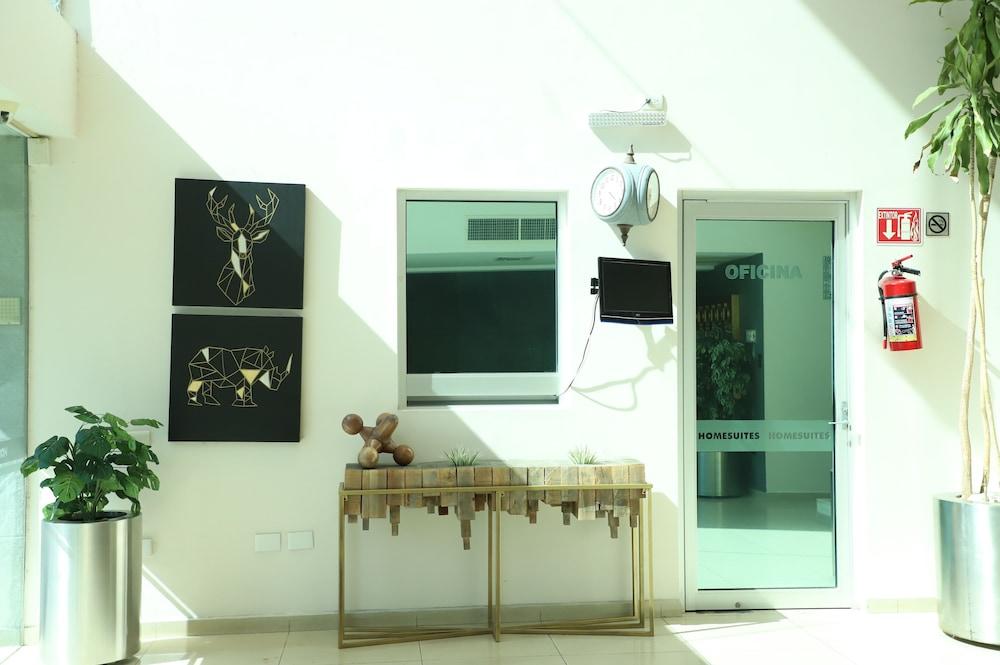 Homesuites Zaragoza Culiacán エクステリア 写真
