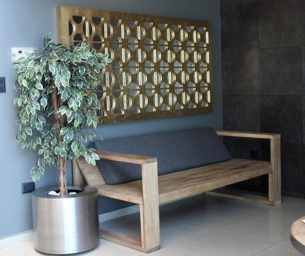 Homesuites Zaragoza Culiacán エクステリア 写真