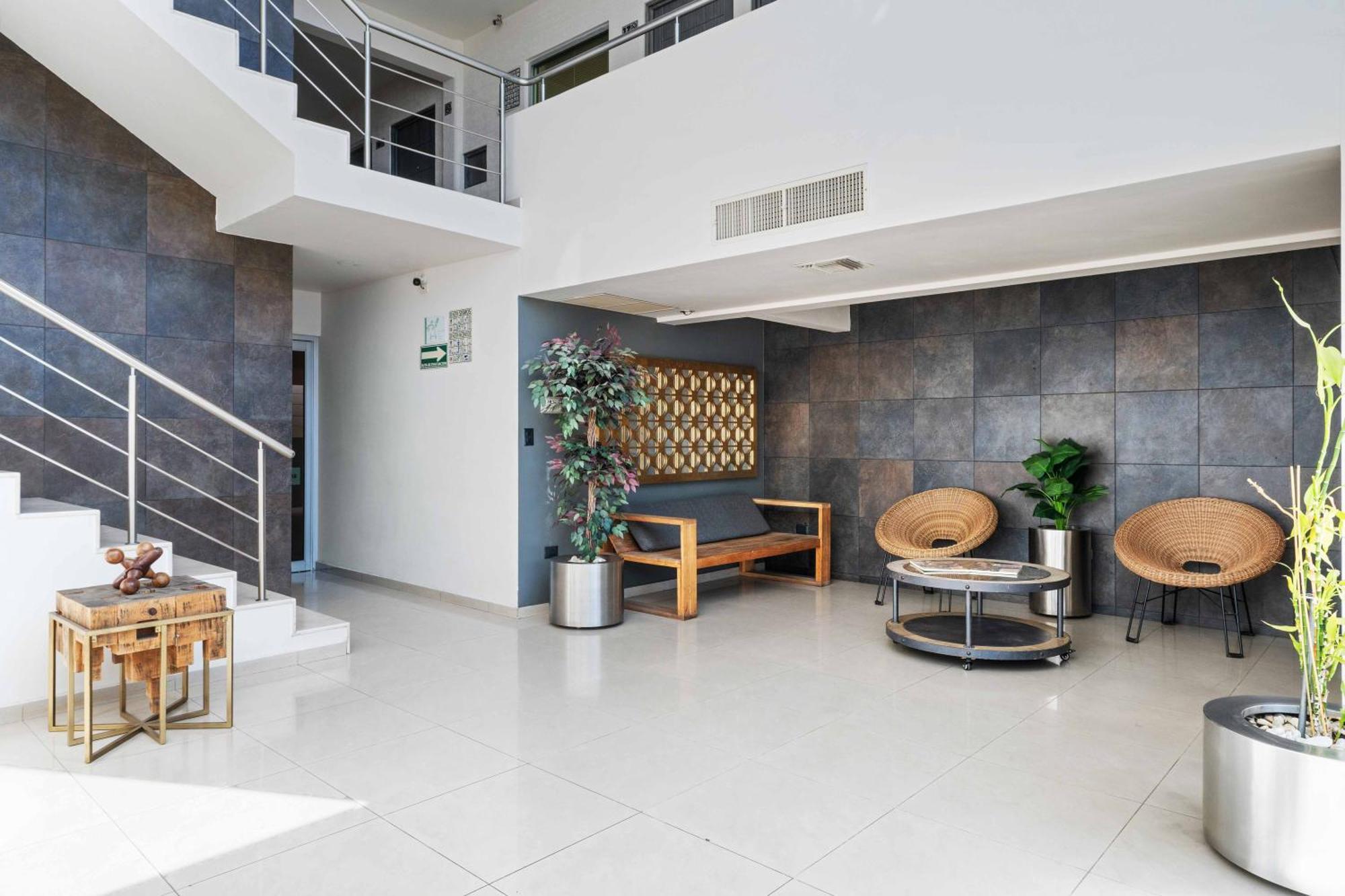 Homesuites Zaragoza Culiacán エクステリア 写真