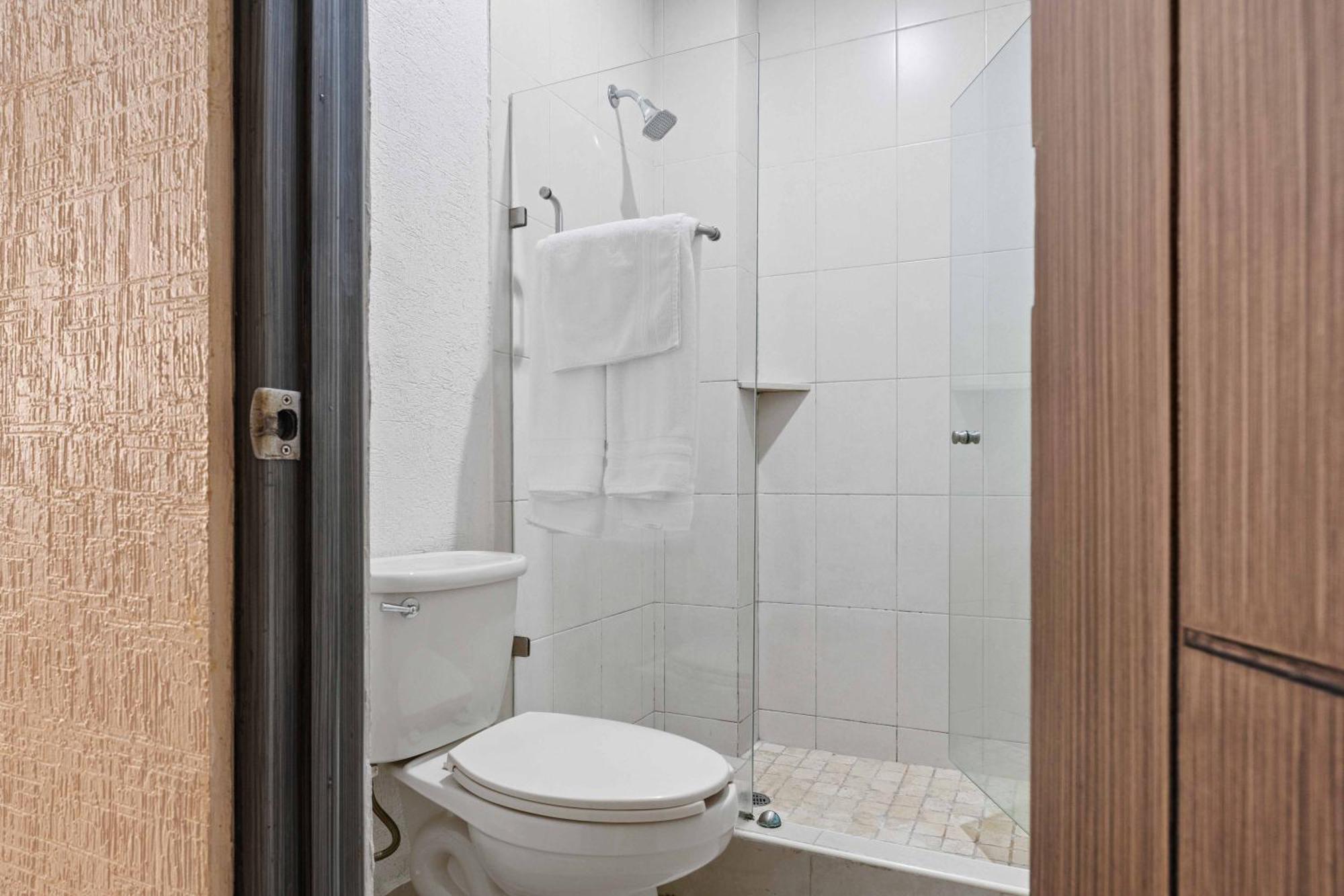 Homesuites Zaragoza Culiacán エクステリア 写真